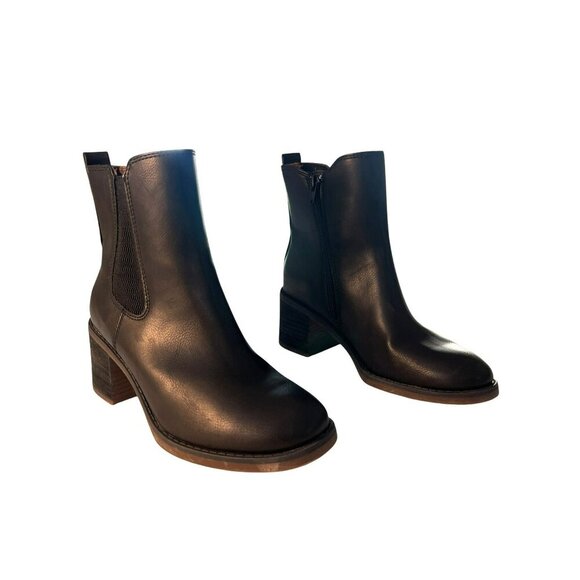 BOC Born Concept Black Finn Ankle Boots Size 6.5 M New - Picture 1 of 7